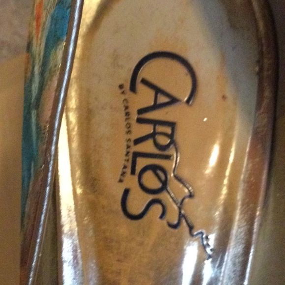 Carlos Santana golden shoes - Picture 5 of 10